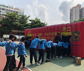 东方市思源实验学校初一军训汇演